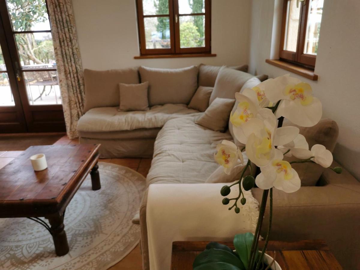 3 Self-Contained Gites With Pool And Games Room Saint-Georges-de-Noisné Eksteriør billede