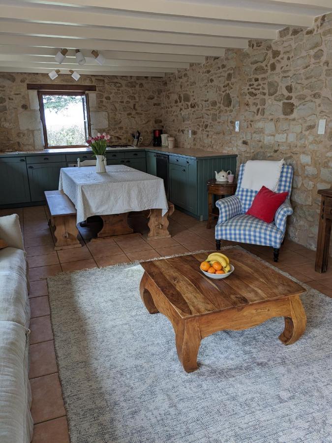 3 Self-Contained Gites With Pool And Games Room Saint-Georges-de-Noisné Eksteriør billede